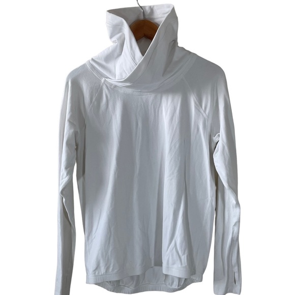 lululemon athletica Tops - Lululemon Solid White Healthy Heart Long Sleeve Pullover/ size 6